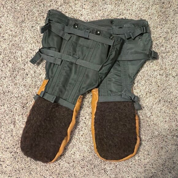 NWOT Flyers Mittens Wool Liner Cold Weather Medium - Picture 2 of 6